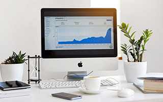 意甲：米兰1比1战平热那亚，赛后进球功臣莱奥安慰错失必进球的福法纳