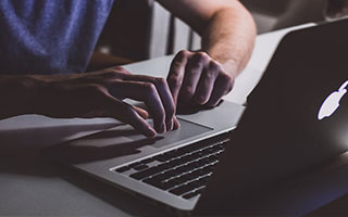 意甲球迷建议：米兰俱乐部应该用莱奥换回托纳利，这样可以实现双赢